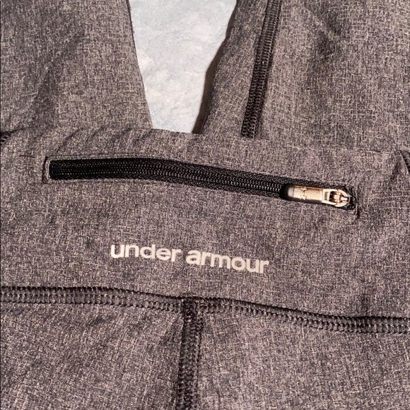 💚 3 for $15 💚 - Under Armour Capris approximate size Small - Picture 9 of 16